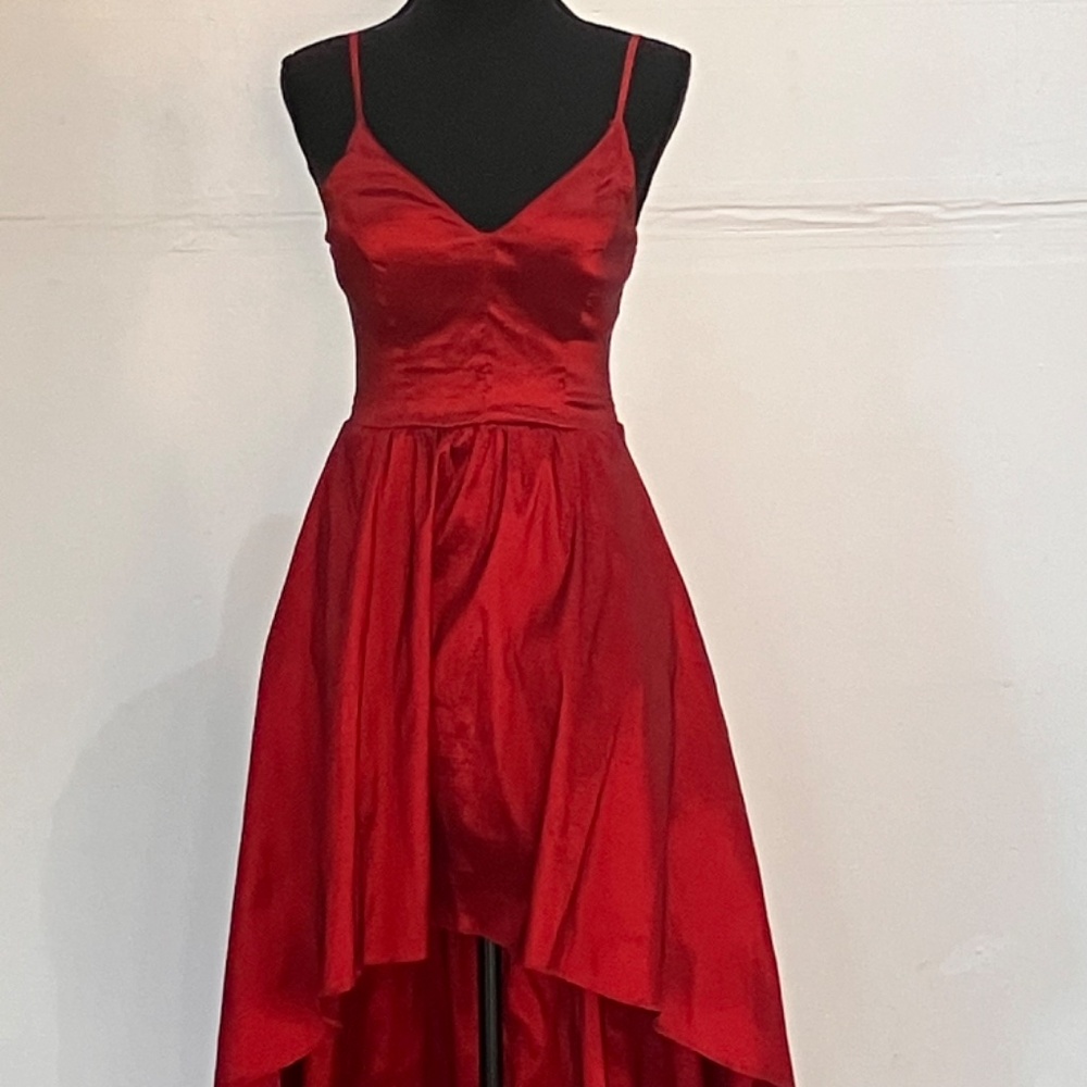 Burgundy spaghetti strap high low dress - Picture 9 of 10